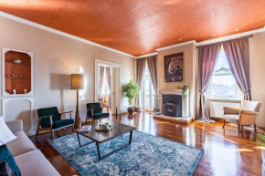 MISSAFIR Enchanting Apartment in the Historic Glavani Building with Fascinating View in Beyoglu